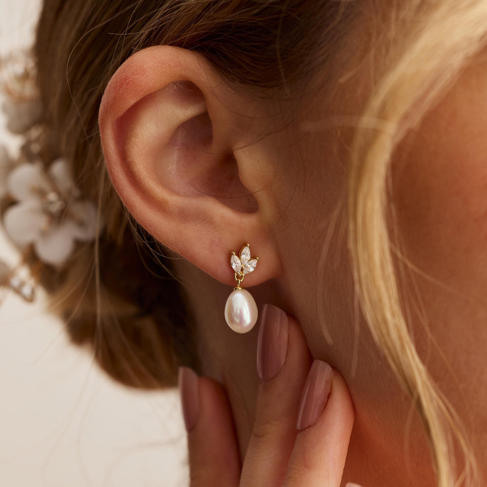 Natural Freshwater Pearl Stud Earrings,Dainty CZ Diamond Pearl Earrings, Wedding Earrings, Bridal Earrings, Bridesmaid Gift, Gift for Mom