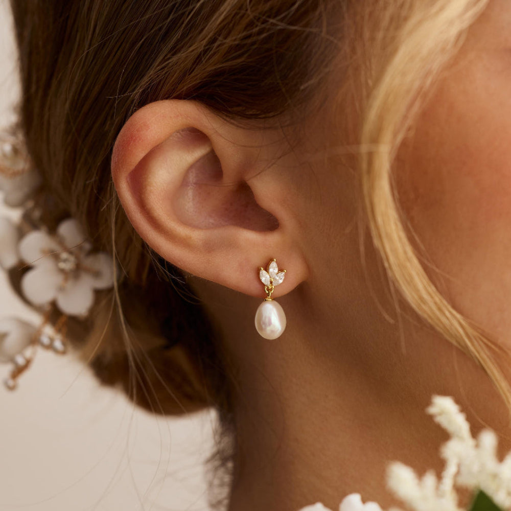 Natural Freshwater Pearl Stud Earrings,Dainty CZ Diamond Pearl Earrings, Wedding Earrings, Bridal Earrings, Bridesmaid Gift, Gift for Mom