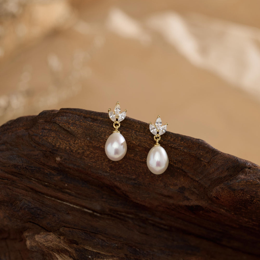Natural Freshwater Pearl Stud Earrings,Dainty CZ Diamond Pearl Earrings, Wedding Earrings, Bridal Earrings, Bridesmaid Gift, Gift for Mom