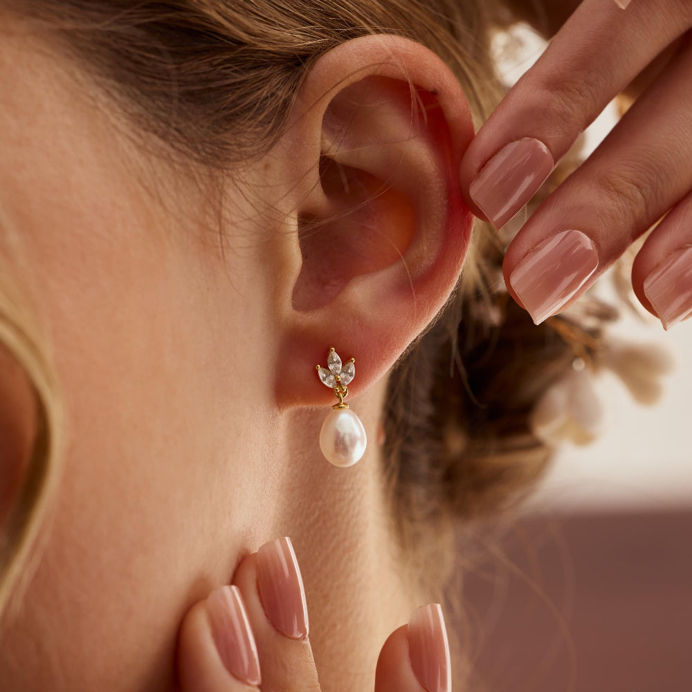 Natural Freshwater Pearl Stud Earrings,Dainty CZ Diamond Pearl Earrings, Wedding Earrings, Bridal Earrings, Bridesmaid Gift, Gift for Mom